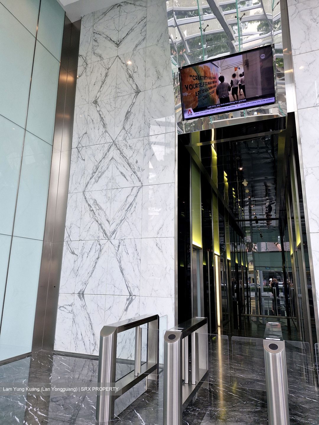 Arc 380 (D8), Office #552104601
